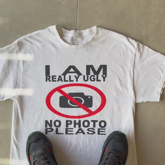 Vidéo NO PHOTO T-SHIRT (blanc)
