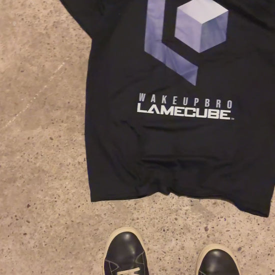 Vidéo LAMECUBE T-SHIRT