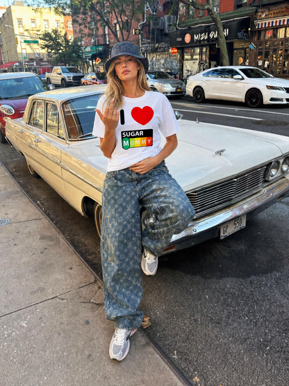 SUGAR MOMMY T-SHIRT (blanc) porté
